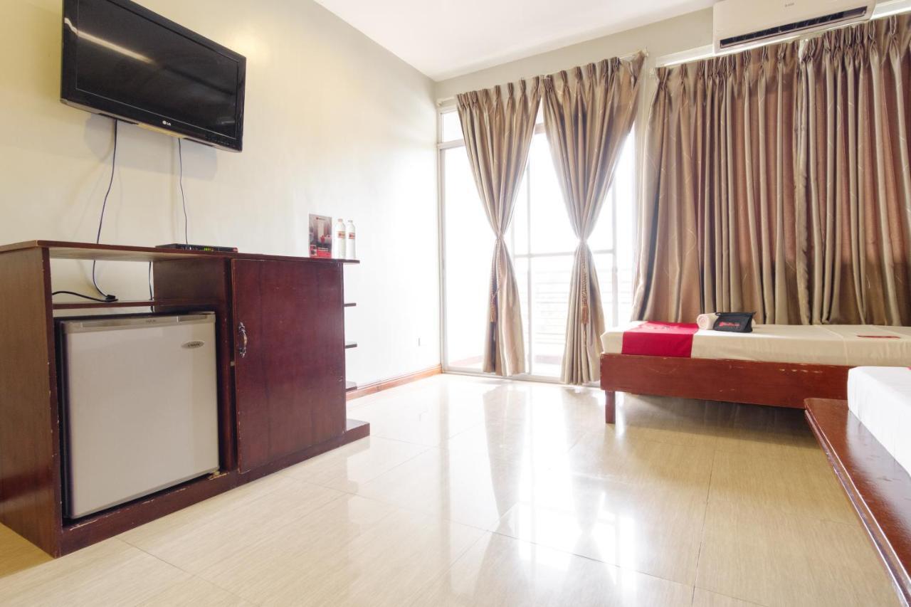 Reddoorz Near Camp Montelibano Hotel Bacolod Bagian luar foto