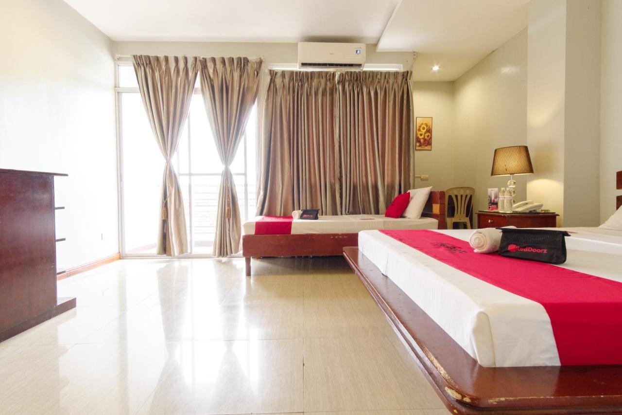 Reddoorz Near Camp Montelibano Hotel Bacolod Bagian luar foto