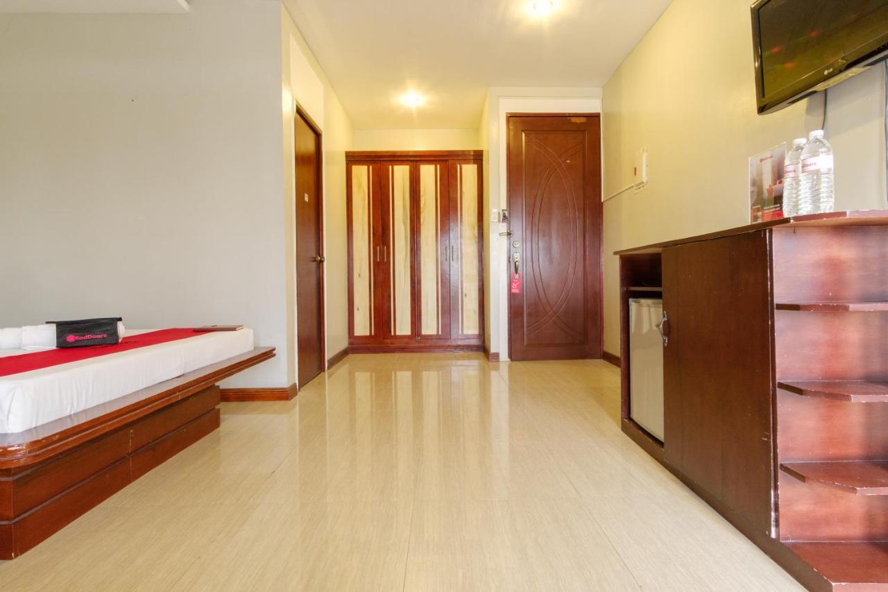 Reddoorz Near Camp Montelibano Hotel Bacolod Bagian luar foto