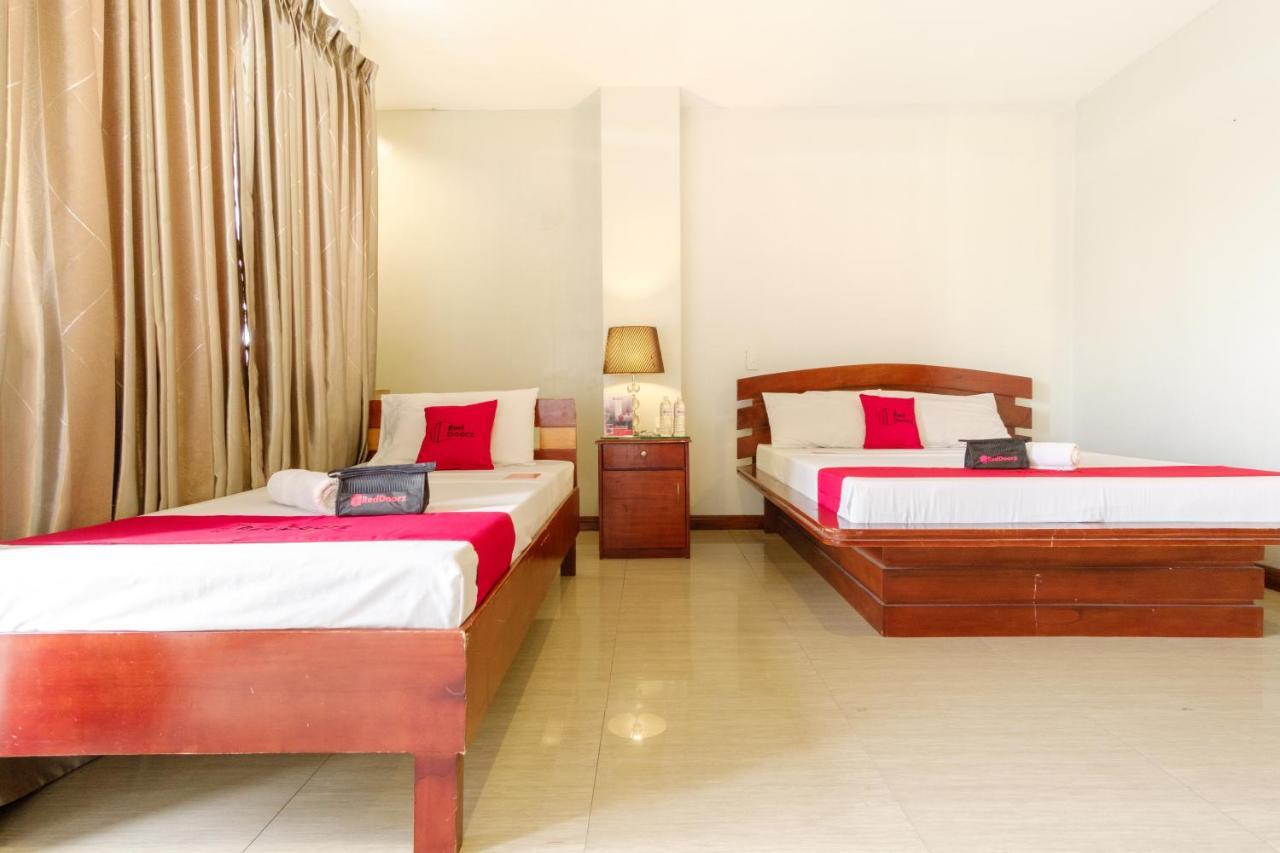 Reddoorz Near Camp Montelibano Hotel Bacolod Bagian luar foto