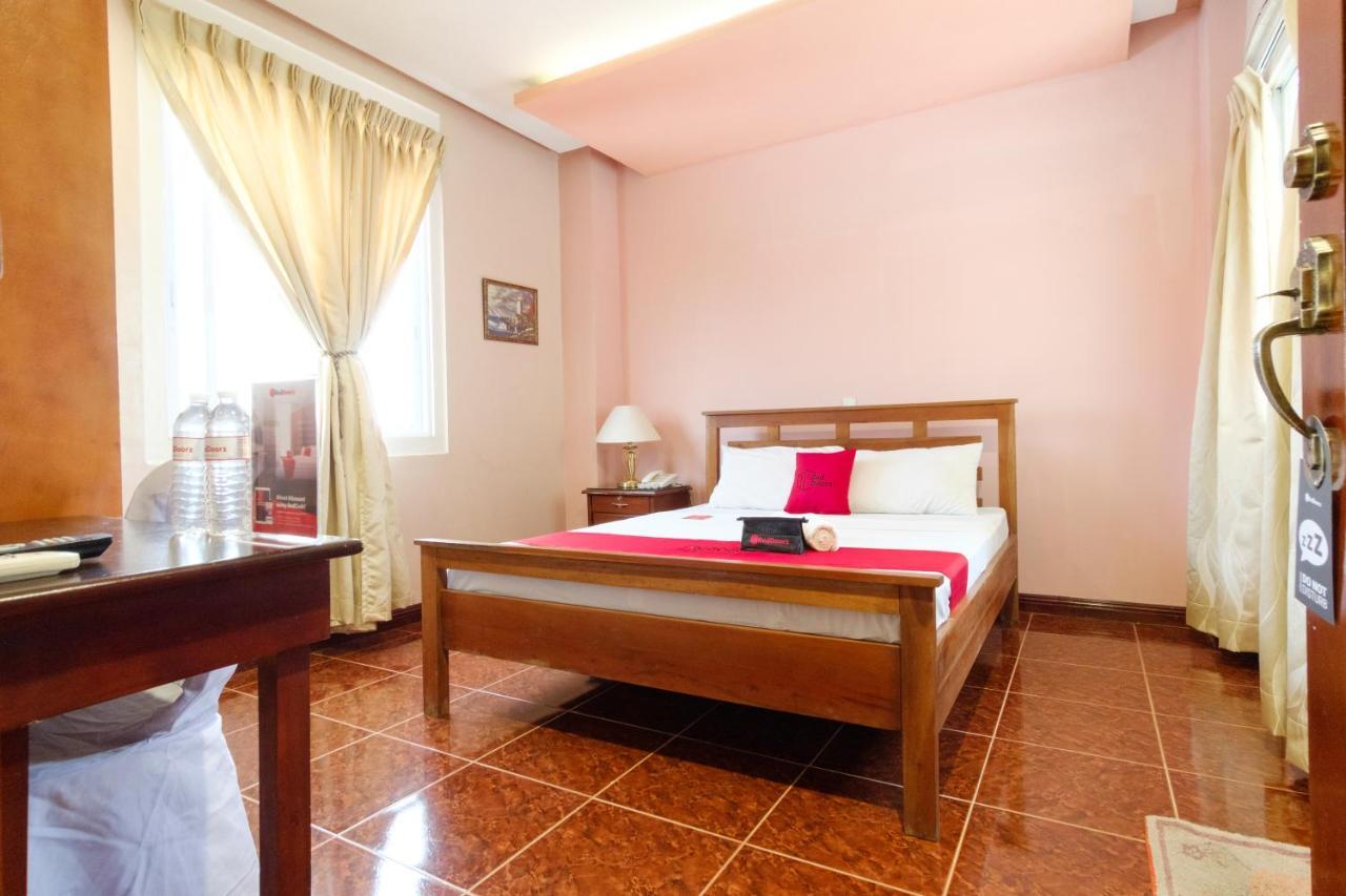 Reddoorz Near Camp Montelibano Hotel Bacolod Bagian luar foto